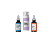 Femme appliquant le sérum marudermpack pour hydratation et réparation de la peau